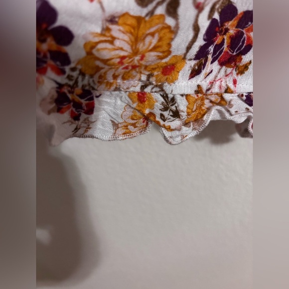 Floral Smocked Dress - Picture 4 of 5